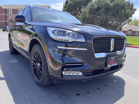 Used 2020 Lincoln Aviator Reserve w/ Equipment Group 202A image 8
