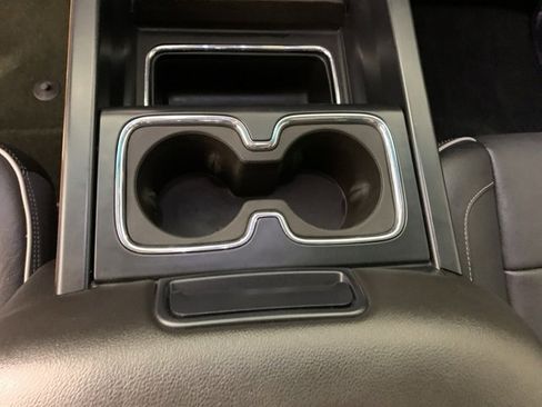 Used 2018 Chevrolet Silverado 1500 High Country image 26