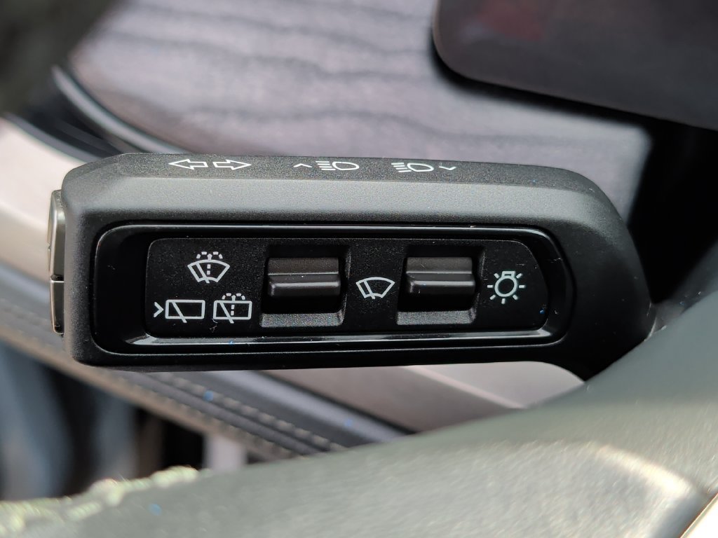 Used 2024 Rivian R1S Adventure Quad AWD/4WD image 14