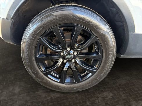 Used 2019 Land Rover Range Rover Evoque SE Premium AWD/4WD image 38