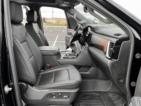 Used 2025 GMC Sierra 2500 Denali image 21