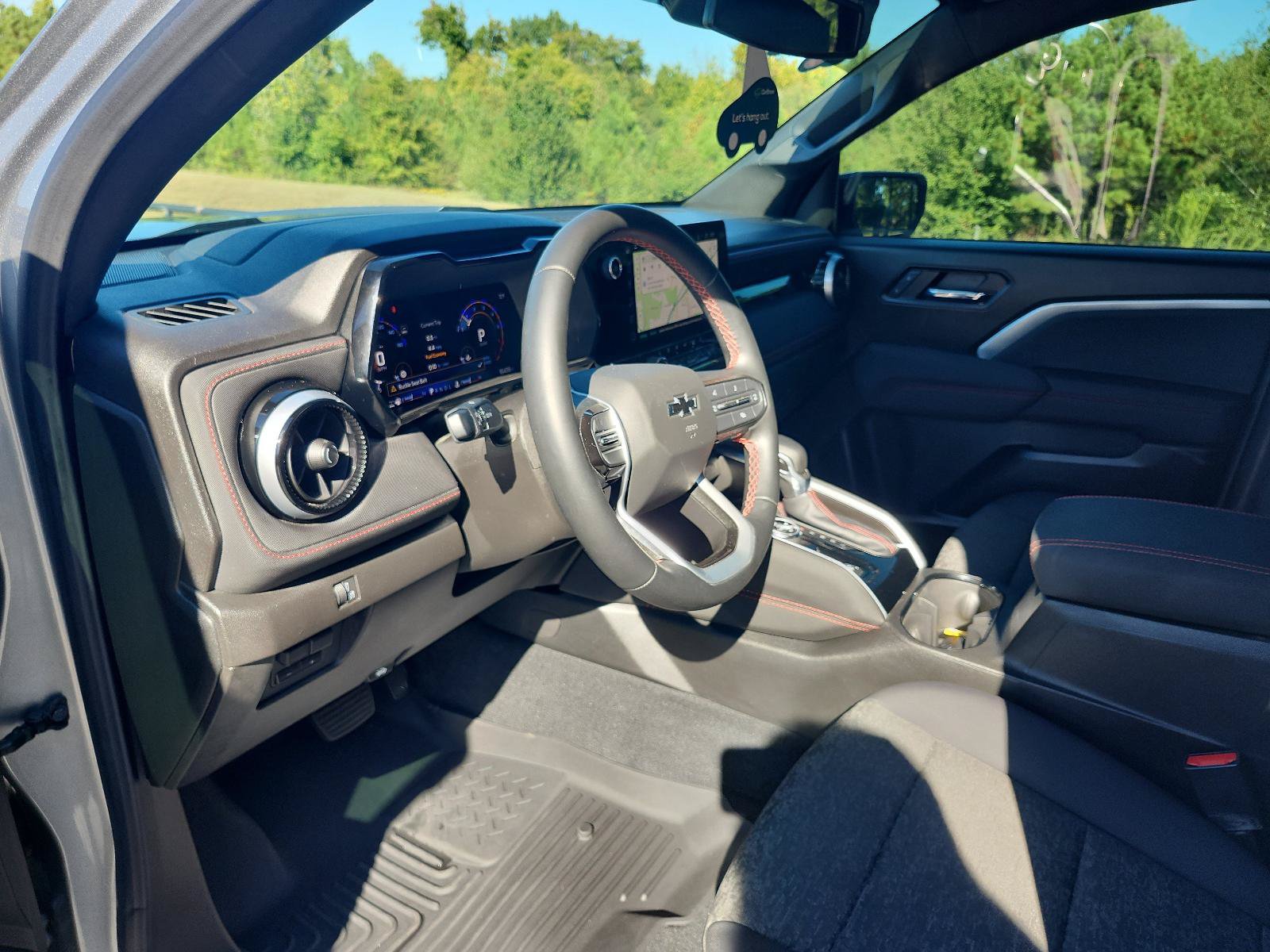 Used 2024 Chevrolet Colorado Z71 w/ Z71 Convenience Package 2 AWD/4WD image 14