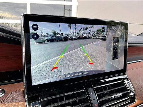 Used 2022 Lincoln Navigator Reserve RWD image 20