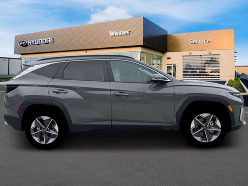 New 2026 Hyundai Tucson SEL image 9