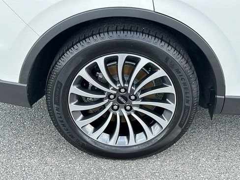 Used 2022 Lincoln Aviator Reserve w/ Equipment Group 201A RWD image 17
