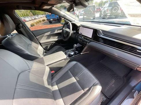 Used 2025 Toyota Camry XSE AWD/4WD image 33