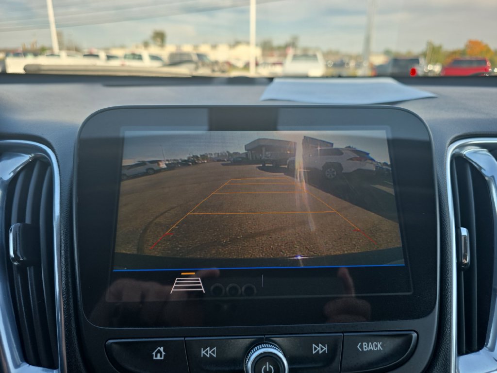 Used 2019 Chevrolet Malibu LT FWD image 30