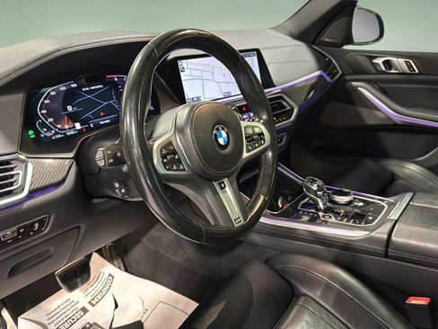 Used 2022 BMW X5 M50i w/ Executive Package image 12
