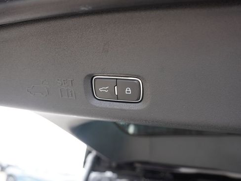 Used 2025 Ford Expedition Active AWD/4WD image 25