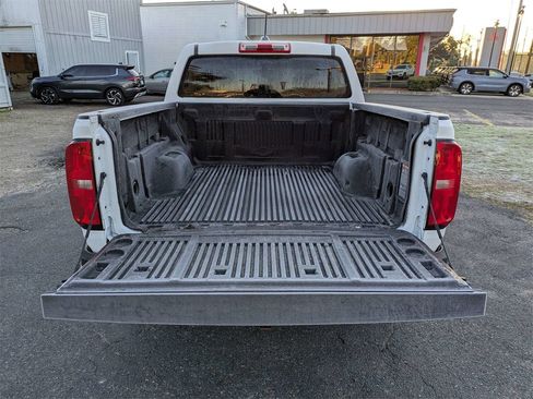 Used 2020 Chevrolet Colorado W/T w/ Custom Special Edition image 13