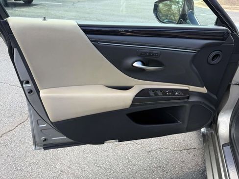 Used 2019 Lexus ES 350 w/ Premium Package FWD image 12