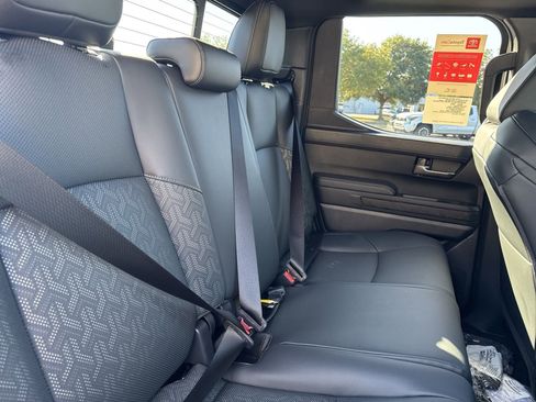 New 2024 Toyota Tacoma Limited AWD/4WD image 31