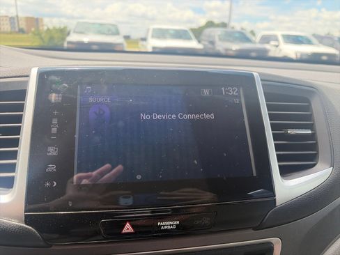 Used 2016 Honda Pilot EX image 14