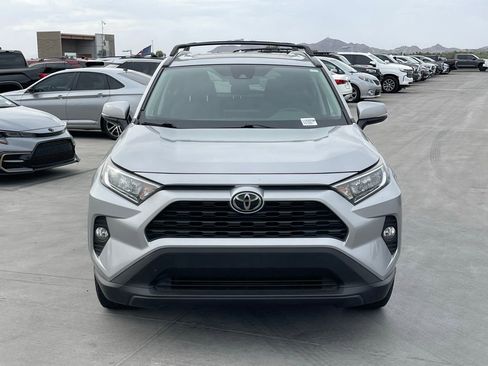 Used 2019 Toyota RAV4 XLE w/ Carpet Mat Package image 2