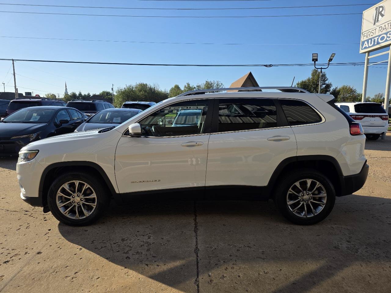 Used 2020 Jeep Cherokee Latitude Plus FWD image 4