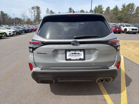 Used 2025 Subaru Forester Limited image 6