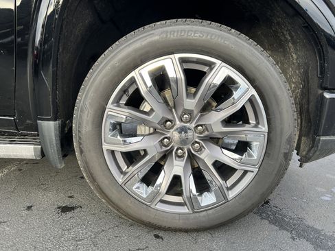 Used 2024 GMC Sierra 1500 Denali image 11