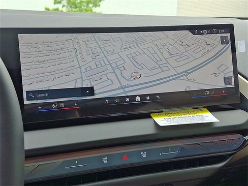 Used 2025 BMW X3 xDrive30i w/ Premium Package image 3