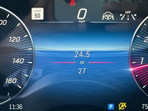 New 2026 Mercedes-Benz GLB 250 image 35