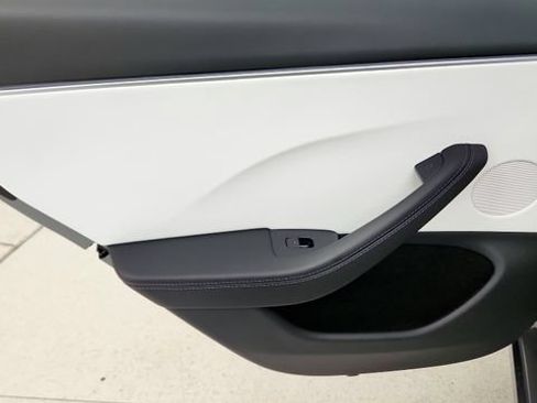 Used 2025 Tesla Model 3 Long Range RWD image 44