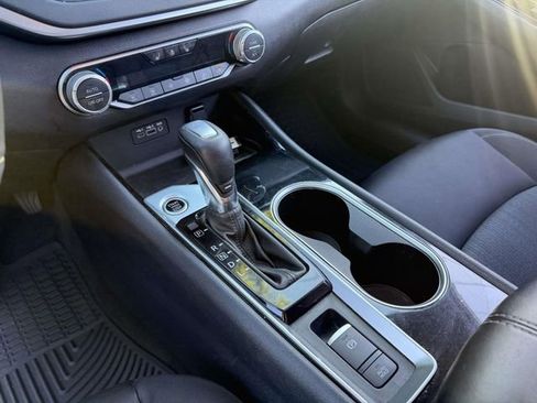 Used 2020 Nissan Altima 2.5 SV FWD image 24