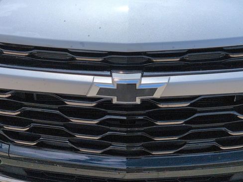 Used 2024 Chevrolet Trax ACTIV FWD image 5