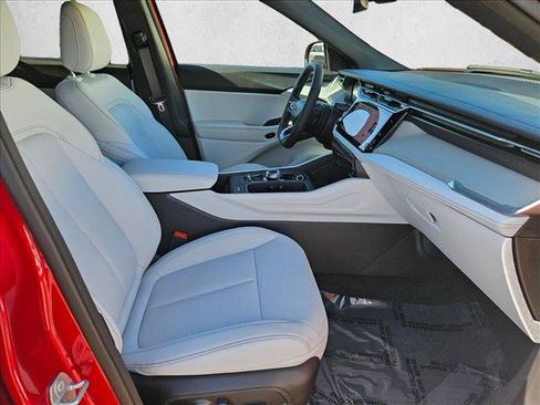 Used 2026 Jeep Cherokee Limited AWD/4WD image 24