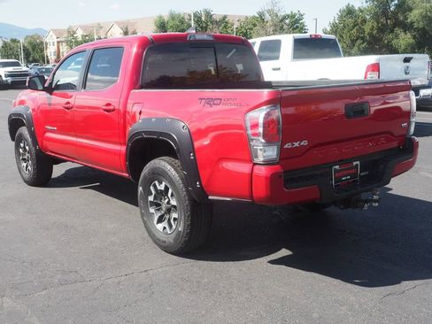 Used 2018 Toyota Tacoma TRD Off-Road w/ Technology Package image 7