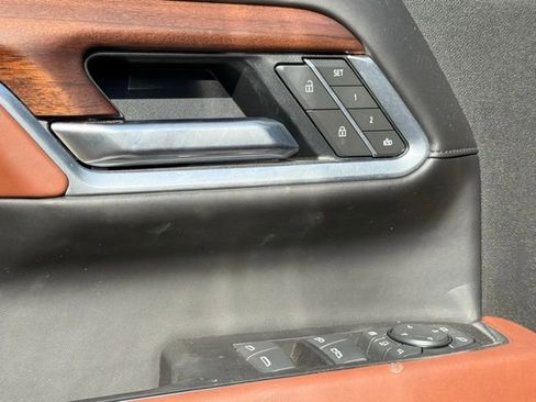 Used 2025 GMC Sierra 3500 Denali Ultimate image 23