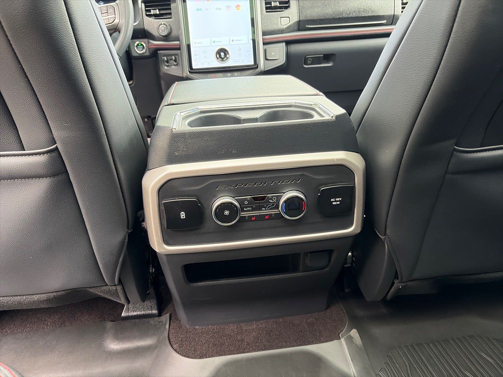 Used 2023 Ford Expedition Limited AWD/4WD image 14