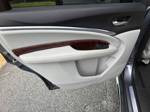 Used 2018 Acura MDX SH-AWD image 34