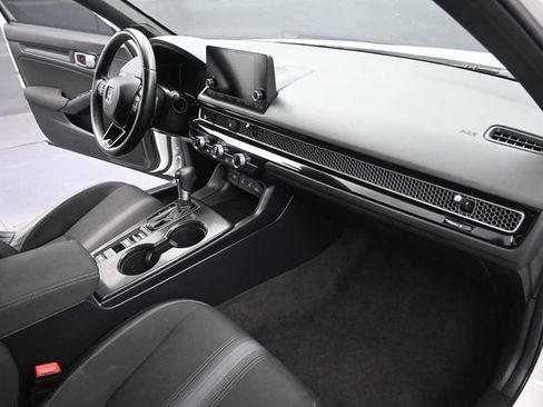 Certified 2025 Honda Civic Sport image 16