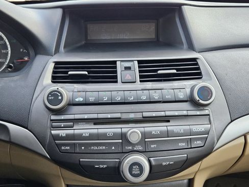 Used 2011 Honda Accord LX image 10