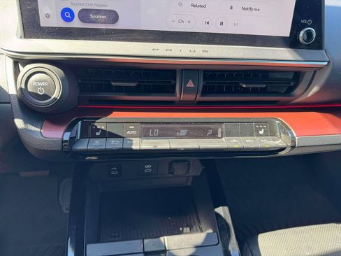 Used 2023 Toyota Prius Prime FWD image 32