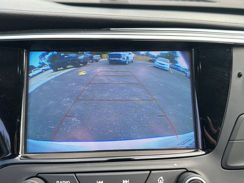 Used 2020 Buick Envision Essence FWD image 22