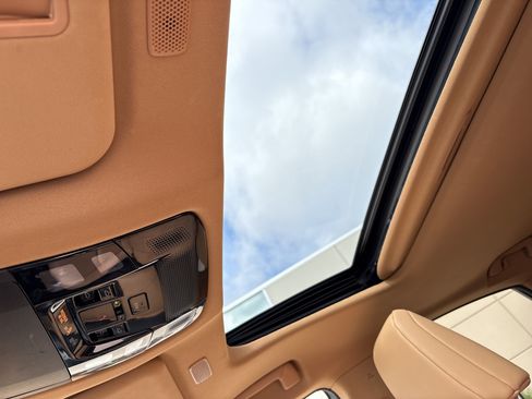 Used 2023 Lexus NX 350 AWD image 35