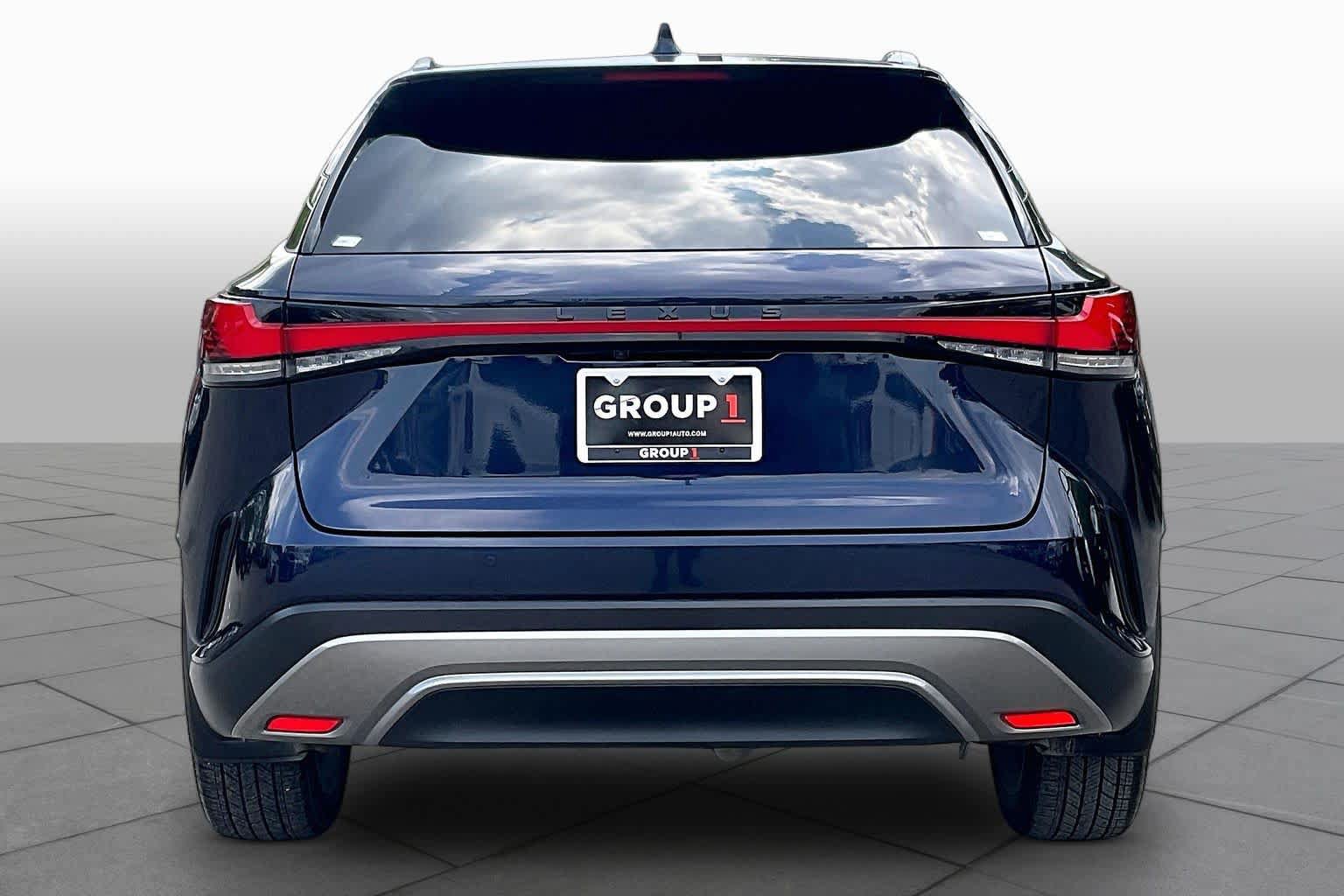 Used 2023 Lexus RX 350 Premium w/ Cold Area Package FWD image 5
