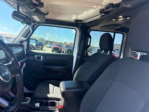 Used 2019 Jeep Wrangler Unlimited Sport S AWD/4WD image 20