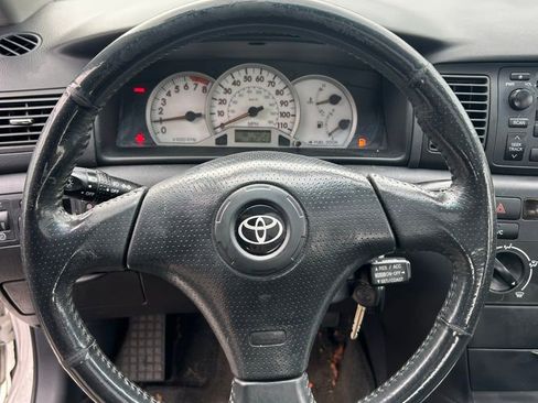 Used 2005 Toyota Corolla S image 14