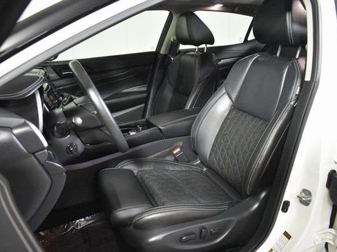 Used 2021 Nissan Maxima Platinum w/ Sport Mat Group image 9