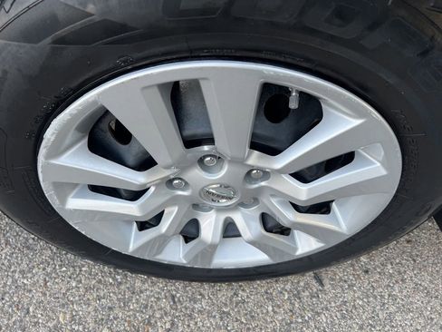 Used 2015 Nissan Altima 2.5 S w/ Power Driver Seat Package FWD image 36