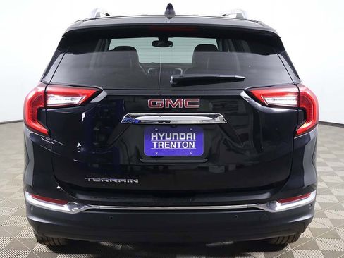 Used 2023 GMC Terrain SLT image 14