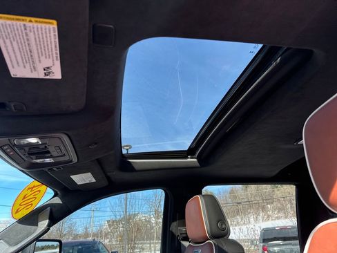 Used 2024 GMC Sierra 2500 Denali Ultimate image 16