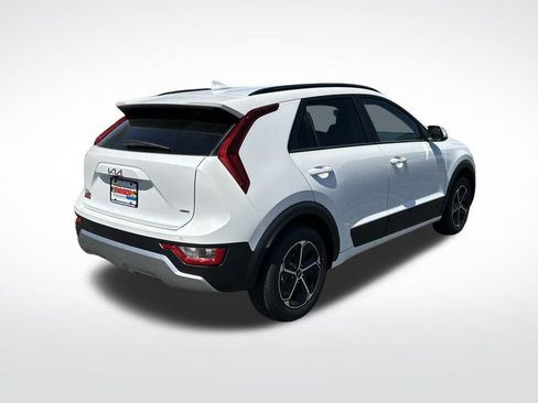 New 2025 Kia Niro EX image 5