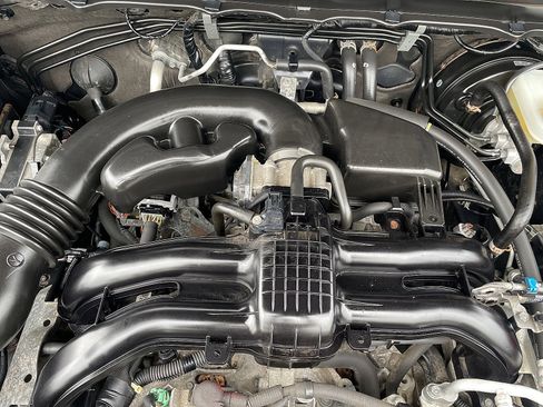 Used 2016 Subaru Forester 2.5i Premium image 4