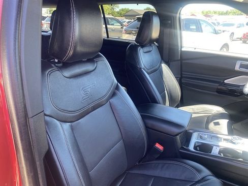 Used 2024 Ford Explorer ST w/ Equipment Group 401A AWD/4WD image 8