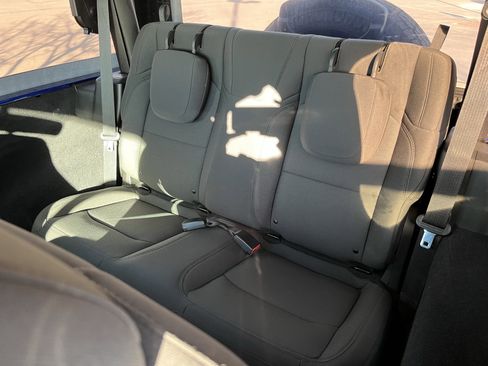 Used 2019 Jeep Wrangler Sport S image 14