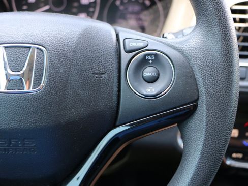 Used 2017 Honda HR-V EX image 16