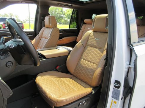 Used 2023 Cadillac Escalade Sport w/ Touring Package AWD/4WD image 22