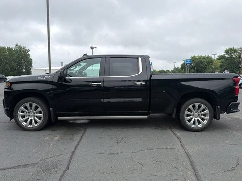 Used 2020 Chevrolet Silverado 1500 High Country w/ Technology Package AWD/4WD image 4